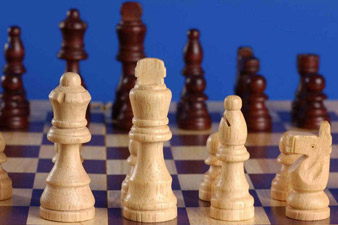 Armenian chess players get off to successful start in Athens