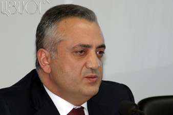 Կենտրոնական բանկի նախագահը մեկնել է Պրահա