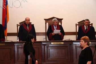 Constitutional Court rejects applications of Hovannisian and Ghukasian 