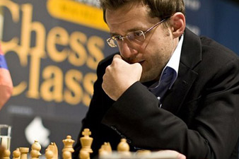 Aronian defeats Radjabov 