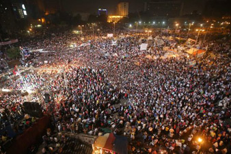 Mursi supporters rally in Egypt, army shows muscle