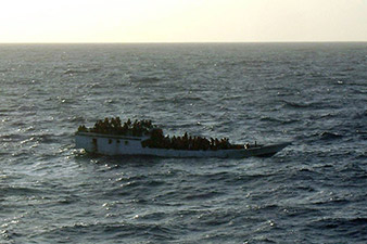 Three dead after Australia-bound asylum boat sinks