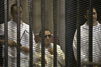 Muslim Brotherhood leaders, Mubarak face trial in Egypt