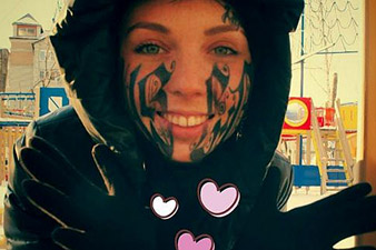 Woman tattoos man’s name on face after one date