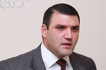 Kostanian intends to answer reporters’ questions after parliament sitting 