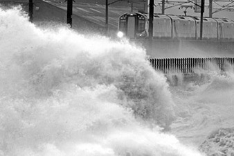 Rush hour travel disruption warning as storm batters UK