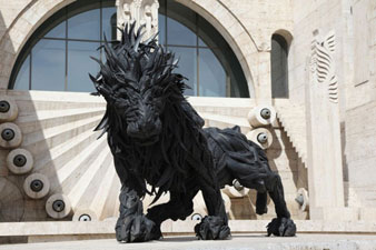 Amazing used tire sculptures by Ji Yong Ho 