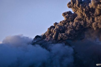 Indonesia raises Sumatra volcano alert to highest status