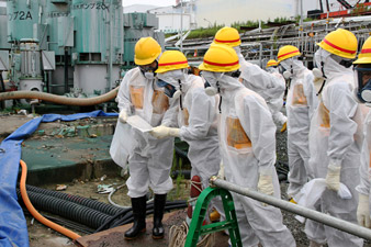 Scientists use cosmic particles to see nuclear fuel in Fukushima reactors