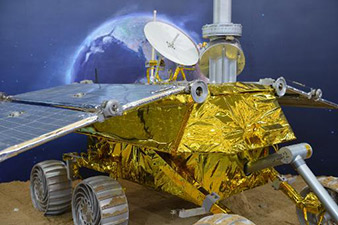 China moon rover Jade Rabbit in trouble