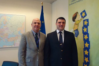 Prosecutor general meets with CE human rights commissioner 