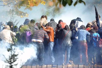 Turkey police tried in Kayseri over protester death