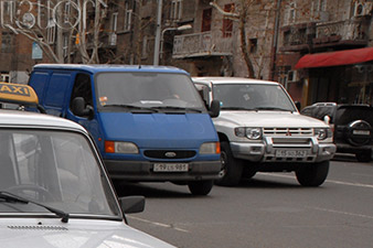 Armenian traffic police impose fines on cars sold long ago 