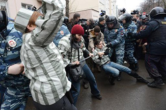 Some 500 detained at unauthorized rallies in Russia