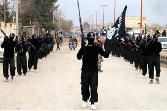 Syria jihadist group Isis 'retreating after warning'