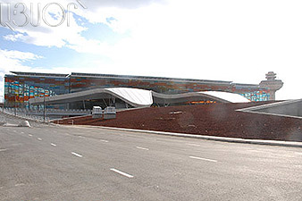 Passenger flow through Zvartnots Airport grows 10% 