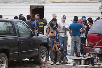 More than 100 immigrants found at suspected stash house in Texas