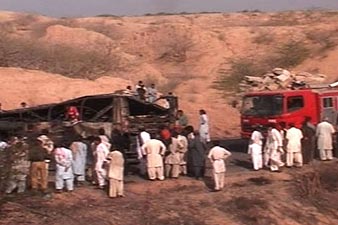 Fiery crash kills 35 in Pakistan