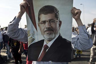 Egypt court sentences 529 Morsi supporters to death