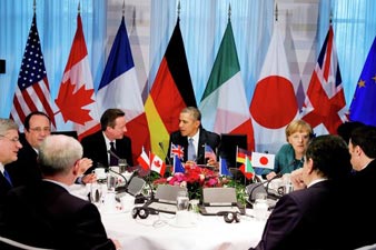 G7 warns Russia of sanctions over Ukraine