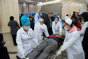 6 injured in southern China railway station attack