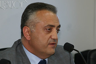 President proposes Arthur Javadyan as candidate for CBA chairman 