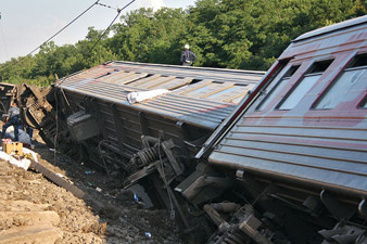 Train derails near Moscow, killing 9