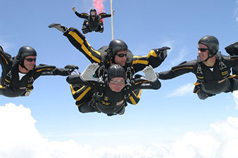 90-year-old ex-US president Bush makes parachute jump