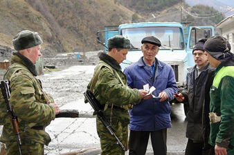 Upper Lars checkpoint still closed