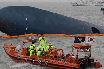 South Korea ferry: Court to hear evidence