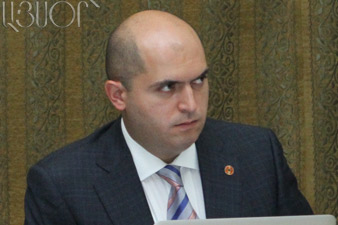 Hraparak: Soros Foundation ‘declares war’ on Armenian education minister 