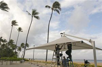 Wind, rain eases as tropical storm passes Hawaii