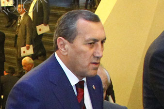 Suren Khachatryan did not receive offer to become governor 