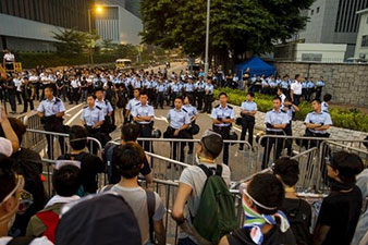 Hong Kong protests: Talks accepted amid protest stand-off