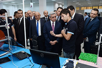 Armenian president attends DigiTec Expo-2014 