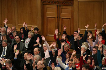 Church of England allows women to become bishops