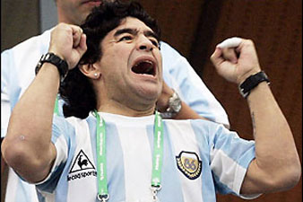 Maradona becomes a grandfather