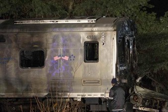 Six people die in commuter train accident in New York