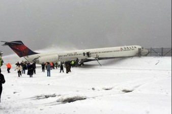 Runways open at LaGuardia Airport after Delta plane smashed into fence