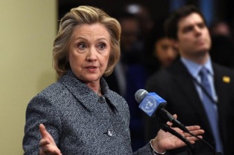 Clinton says used personal email account for convenience