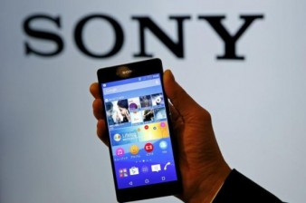 Sony unveils new Xperia phone even as it retrenches in mobile