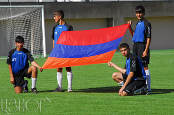 Armenia's U17 football team twice defeated 0:3