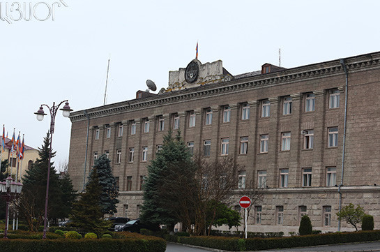 Artsakh’s President discusses Republic’s domestic and foreign policy issues with ARF-D representatives