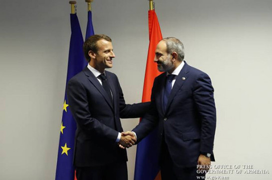 Armenia’s PM to meet French President Emmanuel Macron in Paris