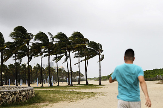 Mass evacuations ordered as Hurricane Florence heads toward Carolinas