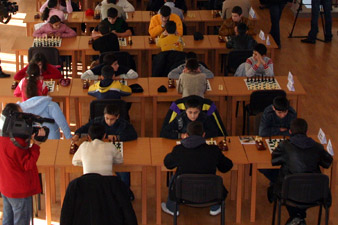 Armenian junior chess players win Lebanese Champs