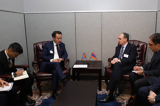 Armenian, Mongol FMs discuss trade-economic cooperation