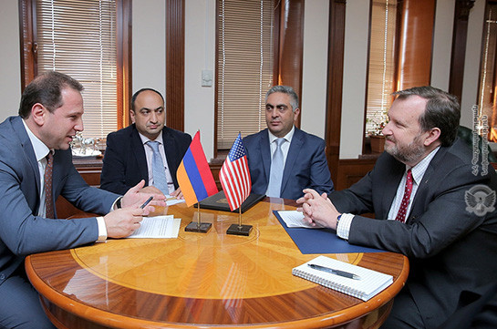 Armenia’s Defense Minister receives outgoing U.S. Ambassador