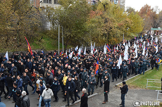 Никол Пашинян вновь заявил о своей поддержке действующей власти Арцаха