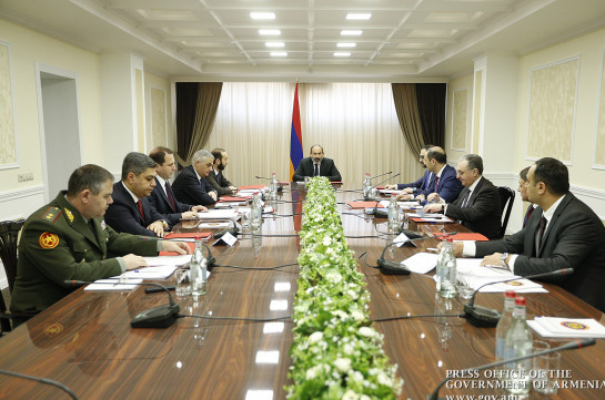 Armenia’s acting PM convenes Security Council session, discusses issues of the sector